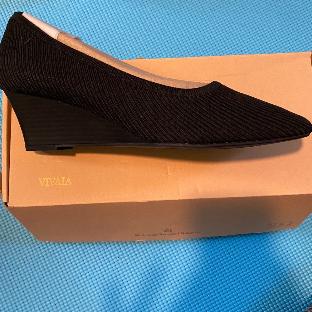 Vivaia Black Wedge Shoes for Women
